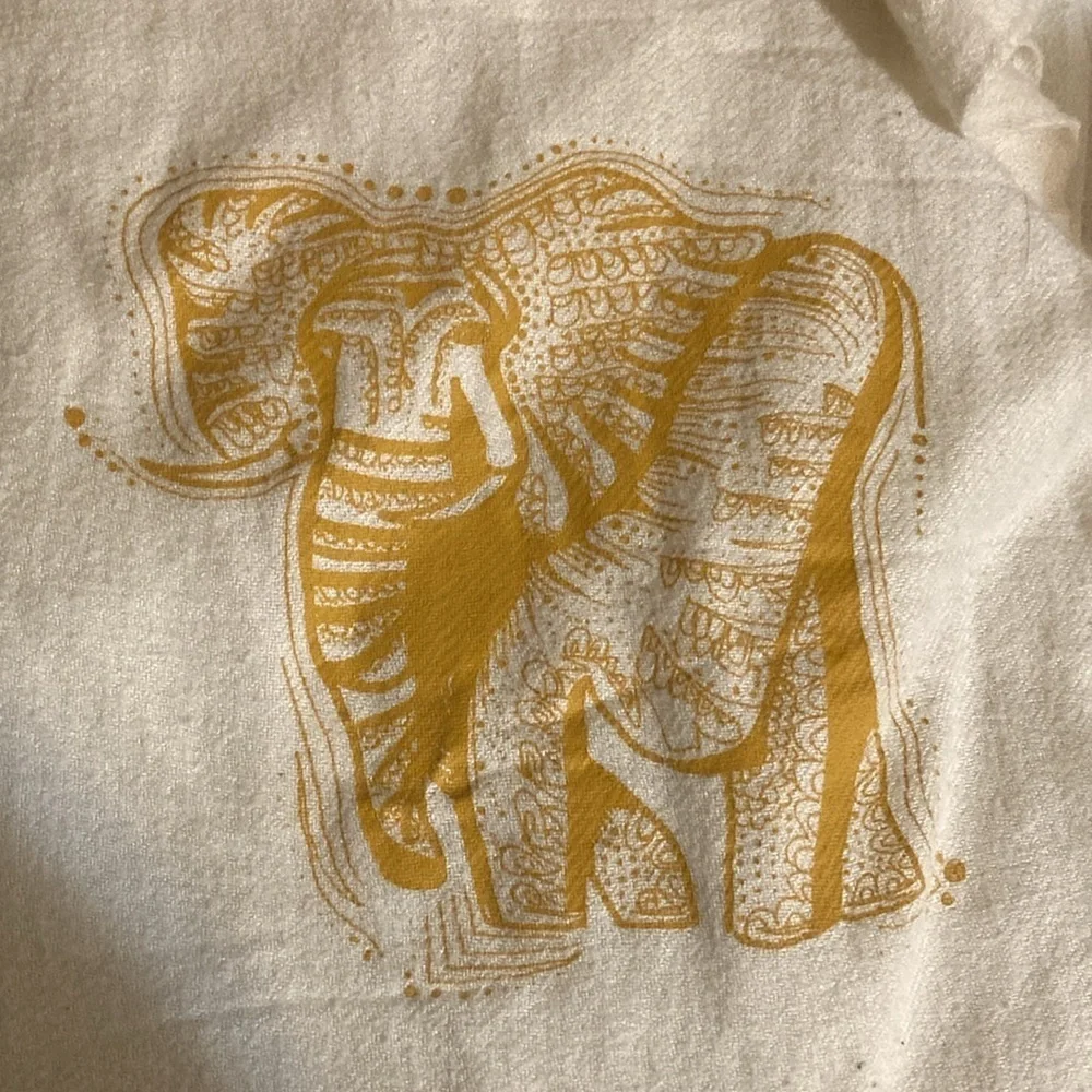 🌈 Fringed cotton scarf with elephant silk screen silk cotton blend